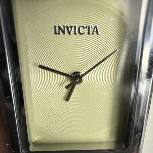 Invicta Wildflower Princess 69332 Women’s 26mm Quartz Steel Watch Gold Dial main image 4